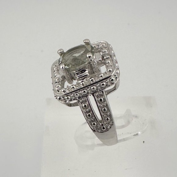 Beautiful Natural Light Green Amethyst Ring with small Diamond - Sterling Size 7 - Picture 5 of 14